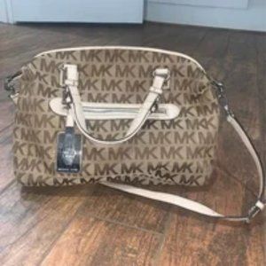 (1495) MK Tan and white